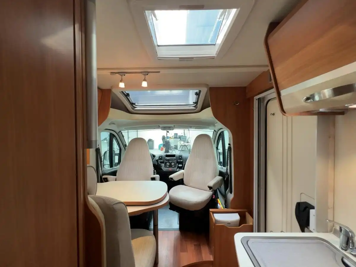 HYMER-ERIBA Compact 404 - Ansicht 9